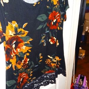 Dress shirt with lace at bottom floral